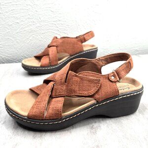 Clarks Comfort Sandal Sz 6.5 Orange Minimalist Casual Walking Platform Slingback